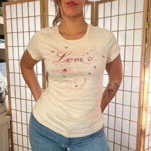 Levi’s Y2K Graphic Tee